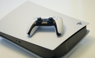 DF указала на странность режима энергосбережения PlayStation 5 — Sony может готовить портативную консоль