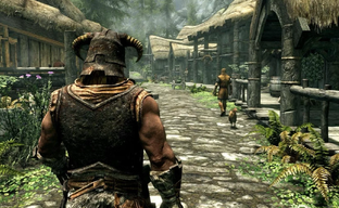 Спустя тысячи часов Skyrim раскрылась с неожиданной стороны — фанат заметил разные рога на мужском и женском шлеме