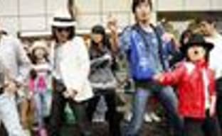 Два млн. копий Michael Jackson: The Experience