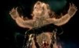 Экипировка, облики, фаталити и «эмоции» Ночного Волка в роликах Mortal Kombat 11