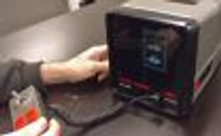 Очень редкая ретро-консоль 80-х похожа на предка портативных игровых устройств