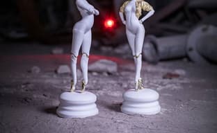 Императорский фарфоровый завод продает скульптуры близняшек из Atomic Heart: 169 тысяч рублей за каждую