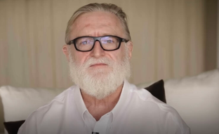 Спустя 16 лет геймеры вспомнили, как Гейб Ньюэлл боролся с пиратством в России — не все современные издатели усвоили урок