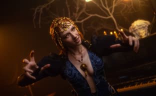 Модель показала косплей полудьяволицы Мизоры в человеческом облике из Baldur’s Gate 3