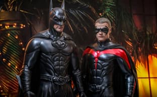 Hot Toys выпустила фигурки Бэтмена и Робина из одноимённого фильма: пора расчехлять бэт-кредитки