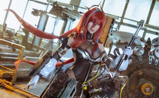 Модель показала косплей Эмбер из Arknights: Endfield — рыцаря ордена Стальной клятвы