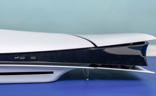 Поддержка Sony объяснила, кому запретят запускать купленные в PS Store игры, если не выходить онлайн более 30 дней