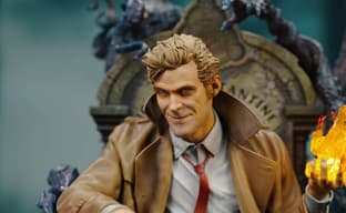 Детектив-оккультист из вселенной DC: Sideshow Collectibles показала распаковку и сборку статуи Джона Константина