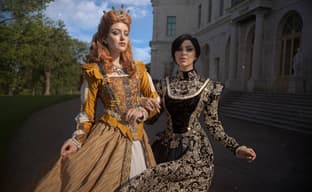 Sisters from Toussaint: Models Show Cosplay of Anarietta and Sianna from "The Witcher 3: Wild Hunt – Blood and Wine" Expansion