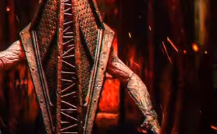 Хоррор «Возвращение в Сайлент Хилл» получил первый постер с Пирамидоголовым