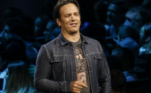 Вместо Фила Спенсера игры проходят люди на зарплате – инсайдер