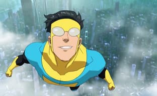 Марк Грейсон пытается съесть бургер в первом трейлере четвёртого сезона «Неуязвимого»