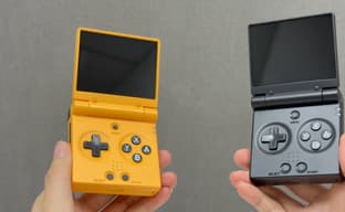 Miyoo показала распаковку портативной и раскладной ретро-консоли Mini Flip