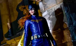 «В Голливуде возможно всё». Звезда «Бэтгёрл» надеется, что фильм всё же выйдет