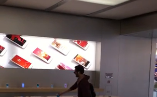 Man smashes 14 iPhones, MacBook at store!