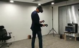 HTC Vive can do wireless VR with this $220 add-on