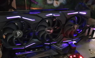 Видеокарта ASUS ROG Strix GTX 1660 Ti имеет стильную подсветку, работающую по общим правилам Aura для всех устройств ASUS