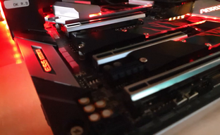 Материнская плата Gigabyte Z390 Aorus Xtreme - работа подсветки, вариант 1й