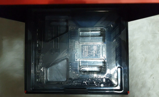 ASUS ROG Zenith Extreme Alpha - таит в себе свою "Нарнию"..