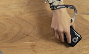 Line Dock: Thinnest and Smartest Laptop Power Bank