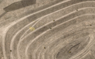 Самосвал Komatsu Innovative Autonomous Haulage Vehicle