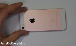 iPhone SE - Bend Test - Scratch Test - Burn Test