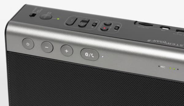 Дизайн колонки Creative Sound Blaster Roar 2