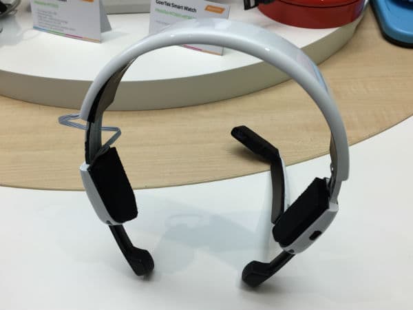 Фото со стенда MediaTek на MWC 2015