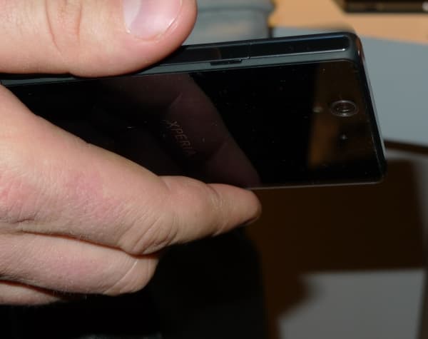 Мобильные новинки CES 2013