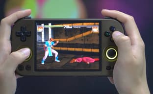 Anbernic сыграла во всевозможные проекты на портативной консоли RG 477M