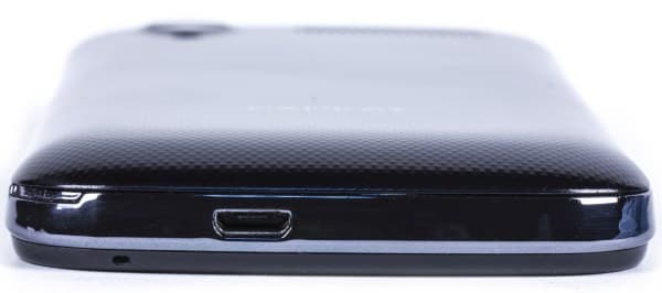 Дизайн смартфона Explay Atom