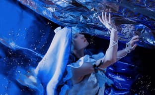 Целитель с бабочками: модель показала косплей Хранительницы Берегов из Wuthering Waves