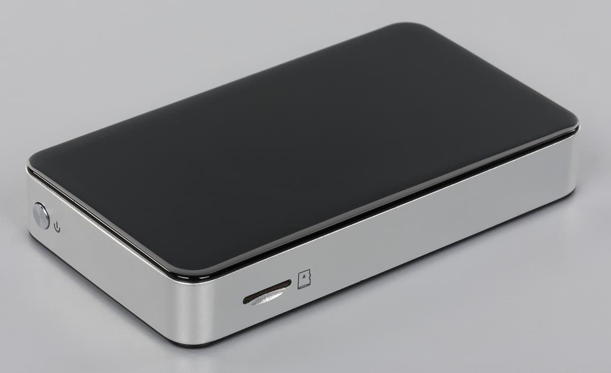 Внешний вид Zotac ZBox PI320