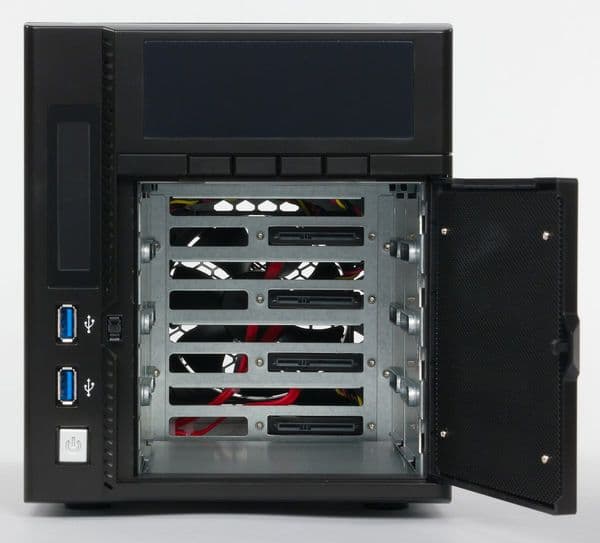 Внешний вид Thecus W4000+ Внешний вид Thecus W4000+