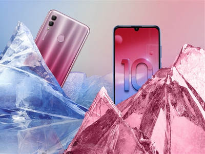 Все покупатели Honor 10 Lite теперь получают портативный аккумулятор и селфи-палку