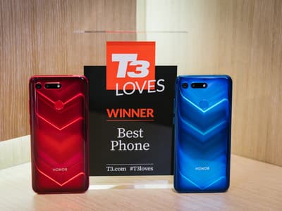 Успешный флагман: продажи Honor V20 превысили отметку в 1,5 миллиона всего за 2 месяца