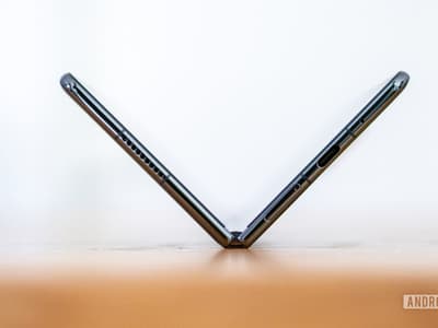 Honor празднует победу. Компания вырвалась в лидеры на китайском рынке складных смартфонов