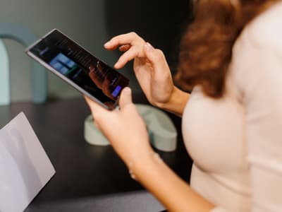 В России открыли предзаказ на самый тонкий складной смартфон в мире — Honor Magic V3