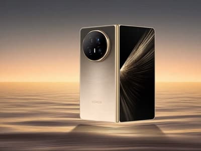 Самый тонкий в классе, с первым в отрасли аккумулятором плотностью 901 Вт·ч/л, топовой камерой и многим другим. Представлен Honor Magic V5