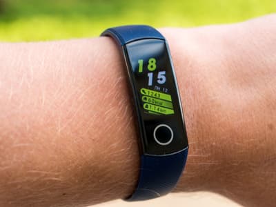 7 фишек нового умного браслета Honor Band 5