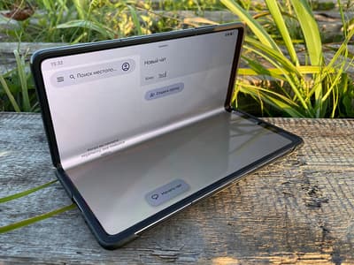 Смартфон Honor Magic V2: