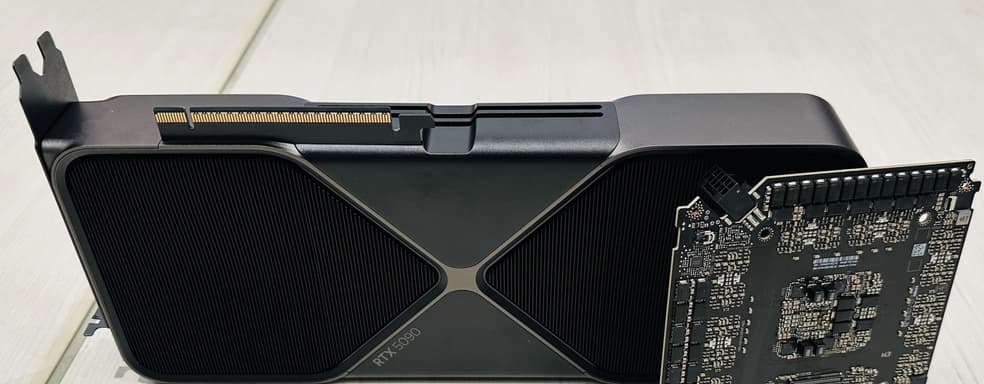 Компактная и производительная NVIDIA GeForce RTX 5090. Подробности и фотографии с CES 2025