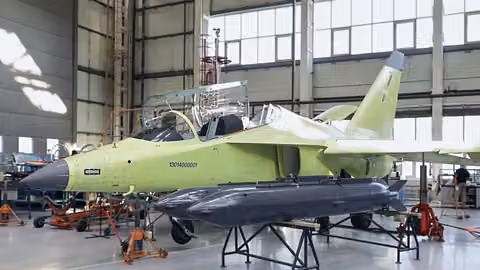 Второй Як-130М прошёл первый полёт: модернизированный самолёт сможет работать по воздушным и наземным целям