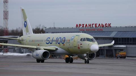 SJ-100 получил важное преимущество: российский лайнер сможет садиться на короткие полосы длиной 1900 метров