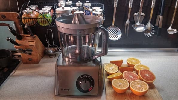 кухонный комбайн Bosch MCM68840