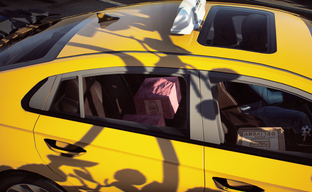 Настоящая Euro Truck Simulator 2 от мира такси — вышло DLC с доставкой грузов для Taxi Life A City Driving Simulator