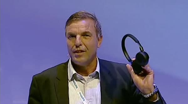 Вибо Ваартес на пресс-конференции Philips на IFA 2014 Вибо Ваартес на пресс-конференции Philips на IFA 2014