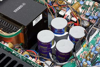 Внутренности стереоусилителя Yamaha A-S1100