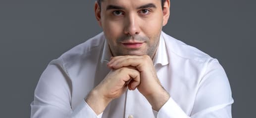 В Москве сыграют в шахматы с гроссмейстером Яном Непомнящим на складных смартфонах Huawei Mate X7