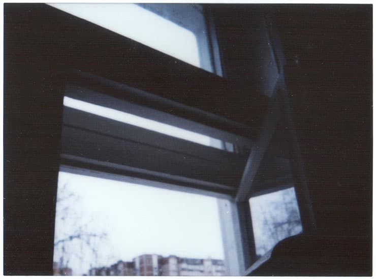 Фотокамера Fujifilm instax mini 90 Neo Classic с мгновенной печатью снимков